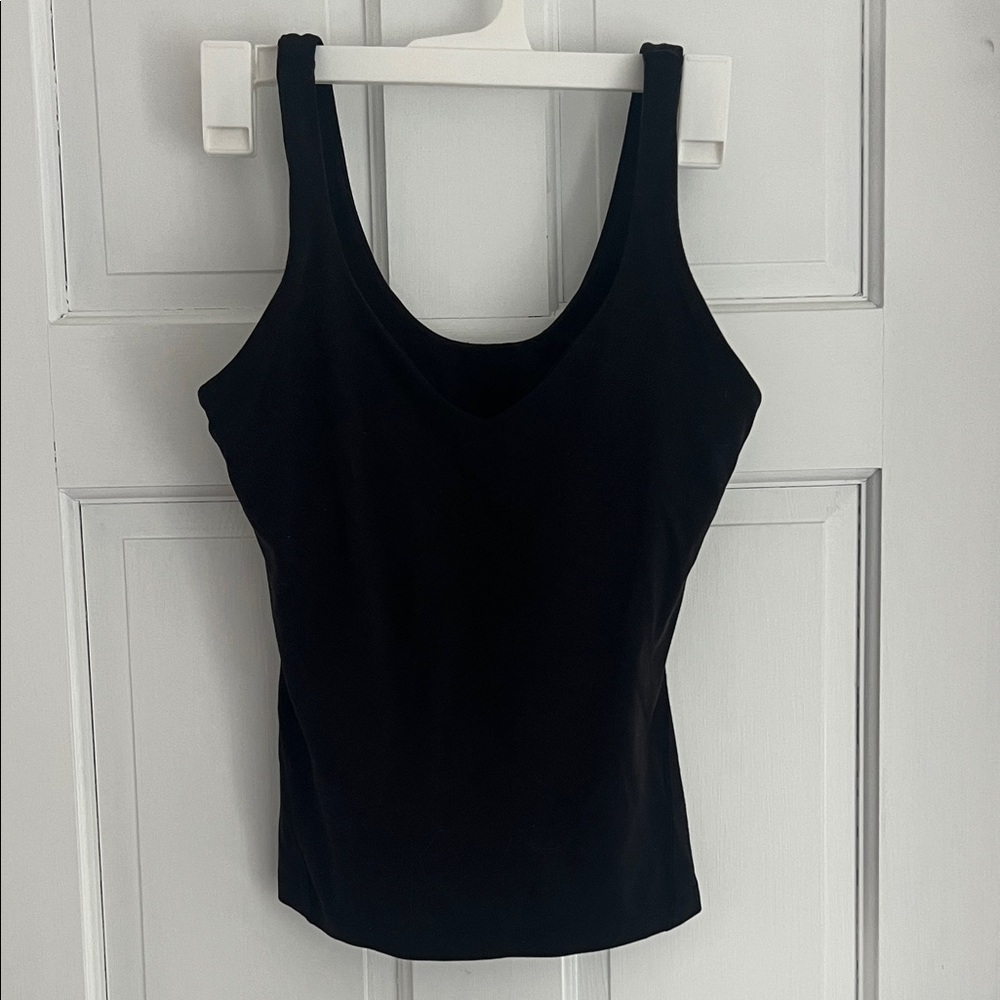 Lululemon workout tank